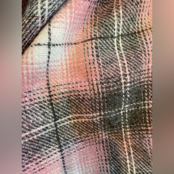 M/L Shirt Jacket - Picture 6 of 7